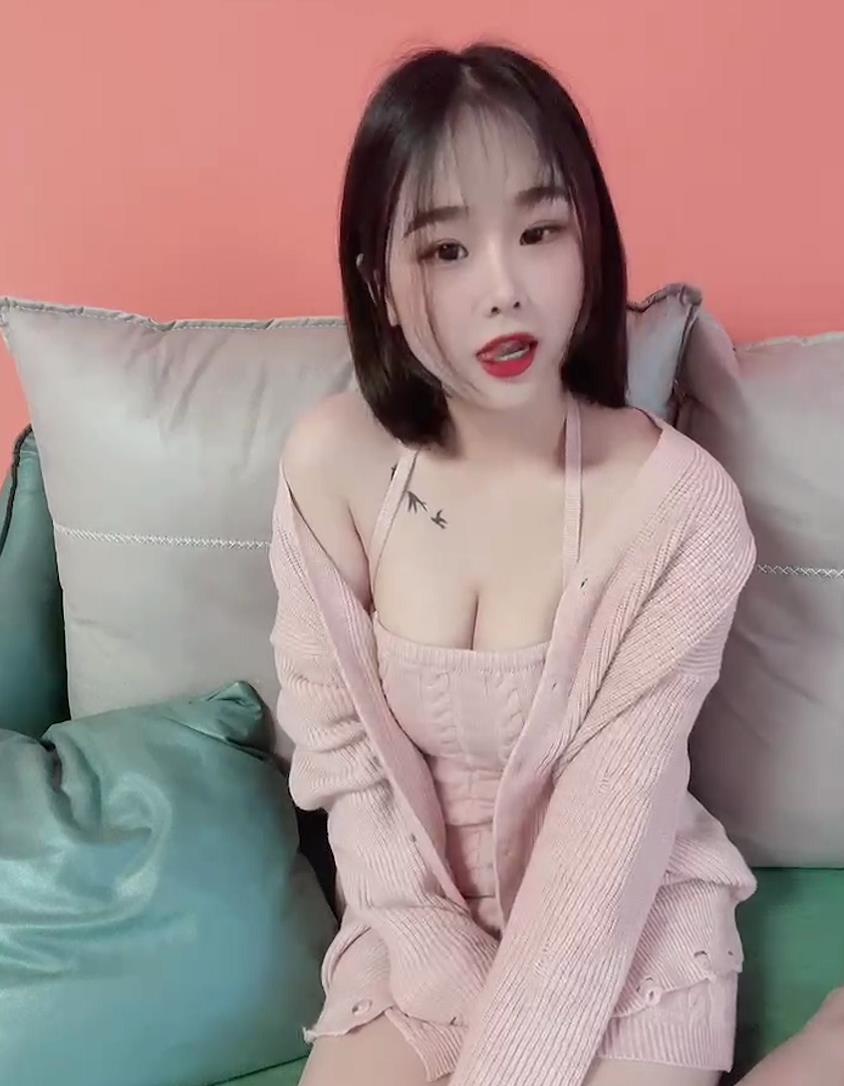 白云区短发萌妞蛋蛋后微微